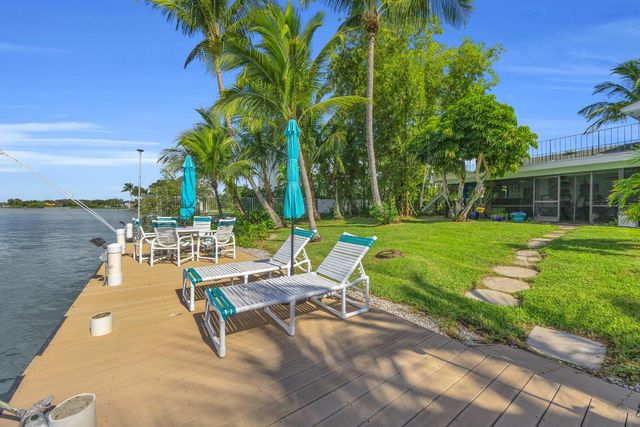 1305 Peninsular Road, Jupiter, FL 33469