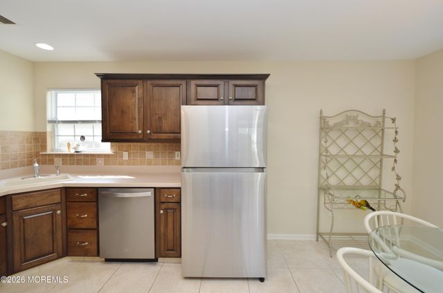 2654 Meadow Lake Drive, Toms River, NJ 08755