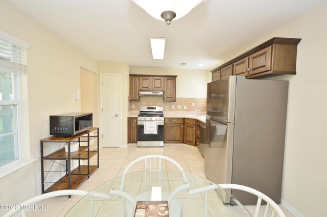 2654 Meadow Lake Drive, Toms River, NJ 08755