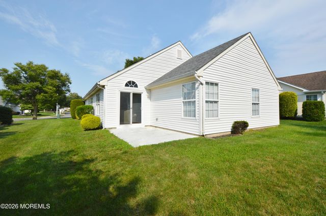 2654 Meadow Lake Drive, Toms River, NJ 08755