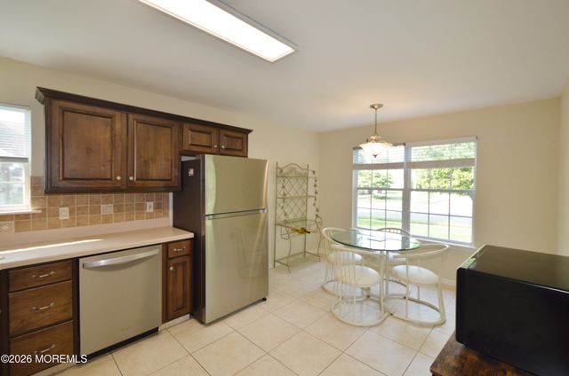 2654 Meadow Lake Drive, Toms River, NJ 08755