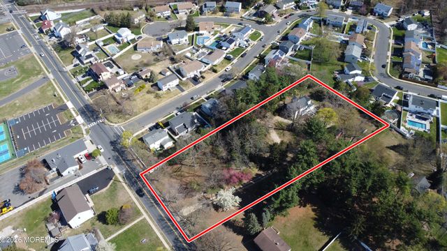 627 Beers Street, Hazlet, NJ 07730