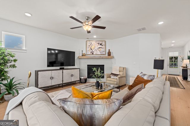 1045 Pine Bark Lane, Canton, GA 30114