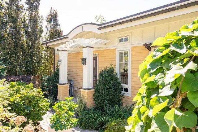 213 Palfrey Street, Watertown, MA 02472