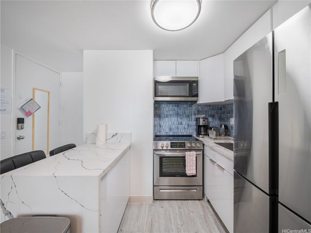 2572 Lemon Road 610, Honolulu, HI 96815