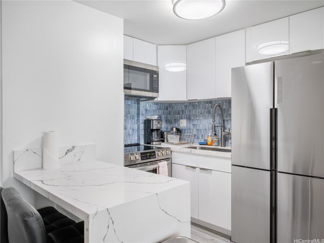 2572 Lemon Road 610, Honolulu, HI 96815