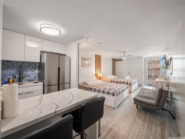 2572 Lemon Road 610, Honolulu, HI 96815