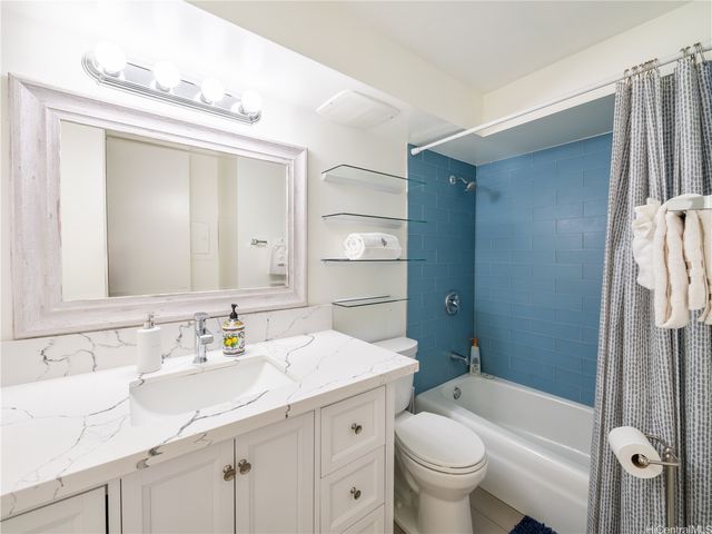 2572 Lemon Road 610, Honolulu, HI 96815