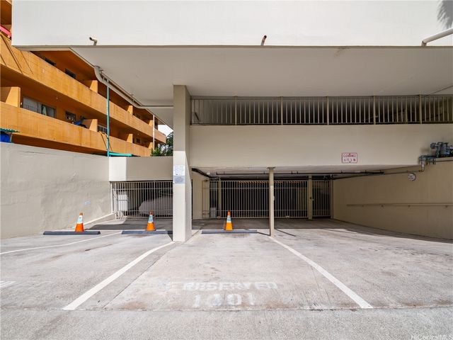 2572 Lemon Road 610, Honolulu, HI 96815