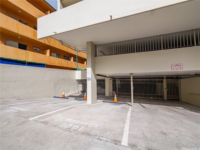 2572 Lemon Road 610, Honolulu, HI 96815