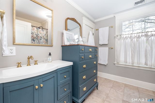 75 Harmon Street, Hamden, CT 06517