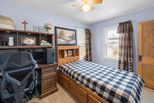 735 S 11th St., Salina, KS 67401