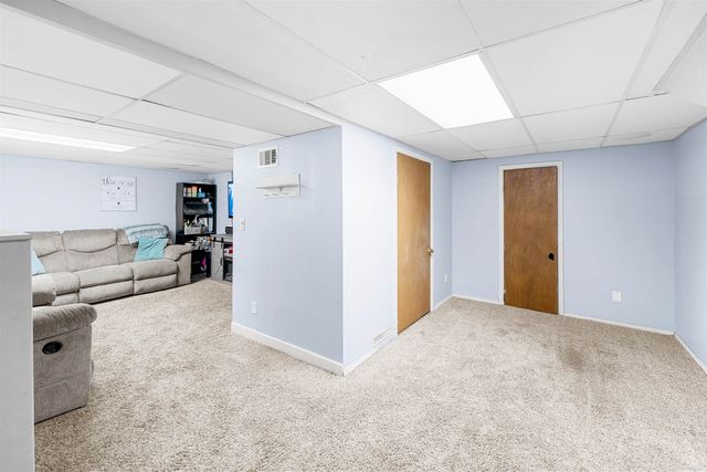 735 S 11th St., Salina, KS 67401