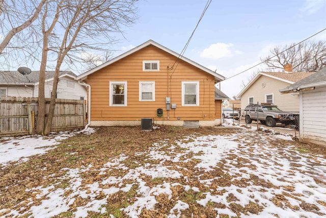 735 S 11th St., Salina, KS 67401