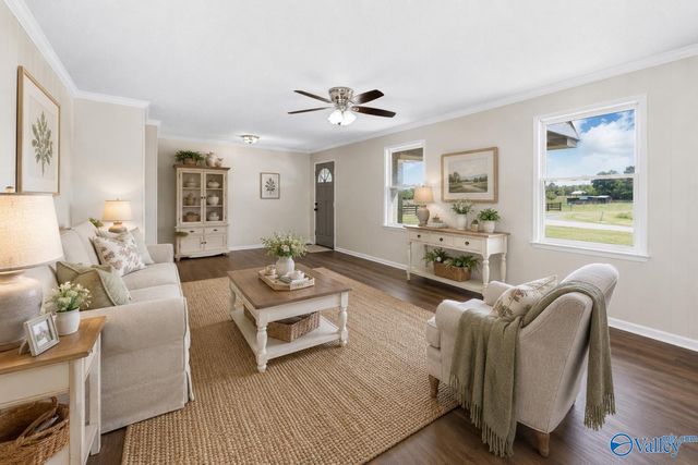 98 Johnson Road, Danville, AL 35619