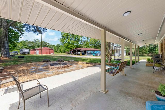 98 Johnson Road, Danville, AL 35619