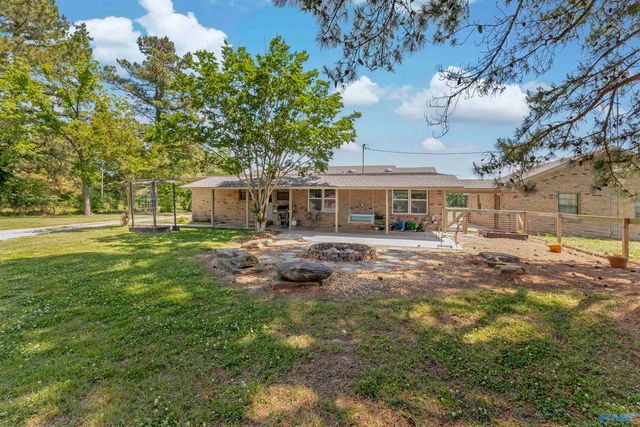 98 Johnson Road, Danville, AL 35619