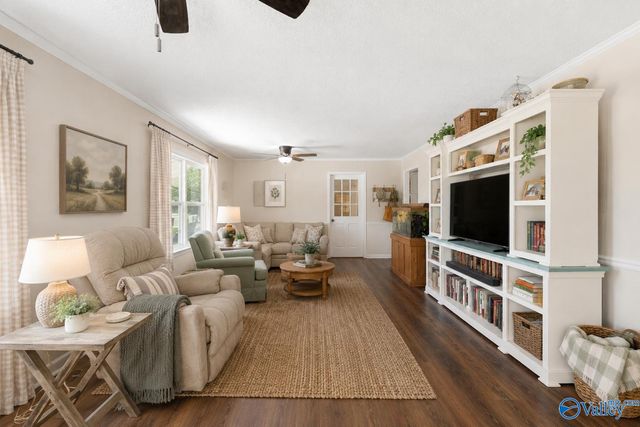 98 Johnson Road, Danville, AL 35619
