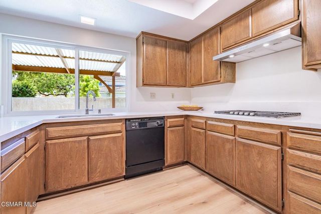 310 Erica Place, Oxnard, CA 93036