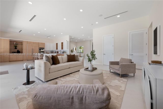 6990 SW 58th Street, Miami, FL 33143