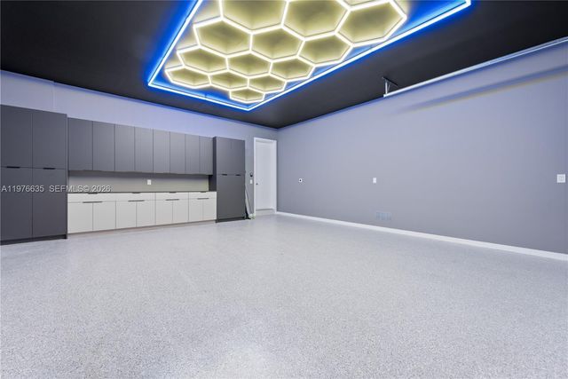 6990 SW 58th Street, Miami, FL 33143