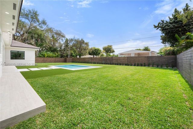 6990 SW 58th Street, Miami, FL 33143
