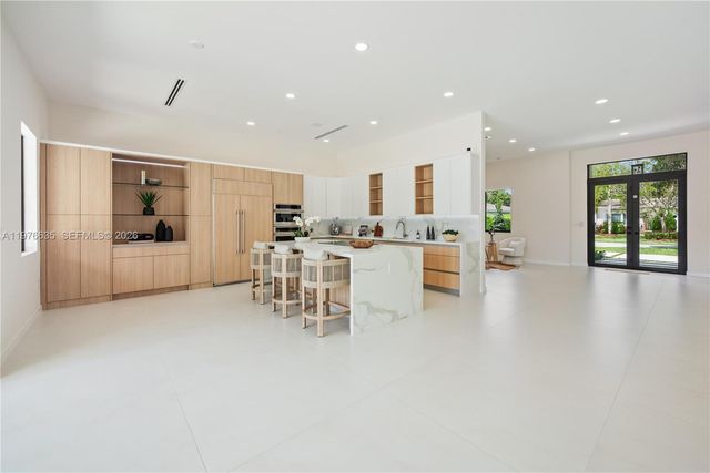 6990 SW 58th Street, Miami, FL 33143