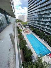 131-05 40th Road 15M, Flushing, NY 11354