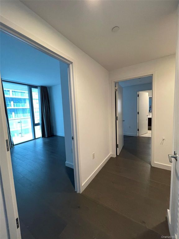 131-05 40th Road 15M, Flushing, NY 11354 — photo 4