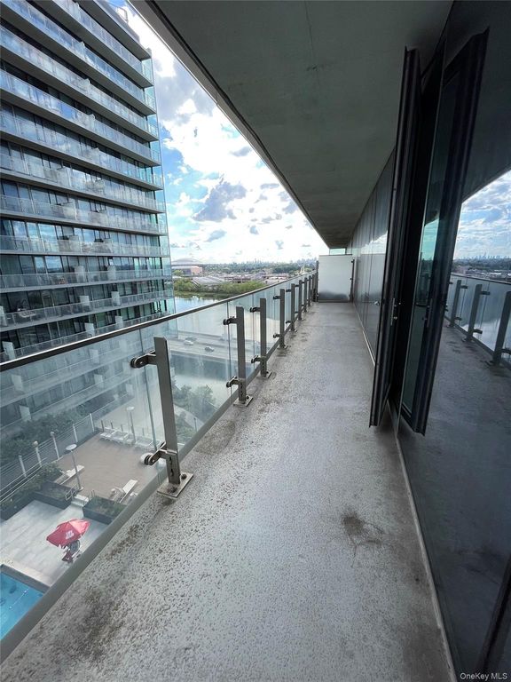 131-05 40th Road 15M, Flushing, NY 11354 — photo 5