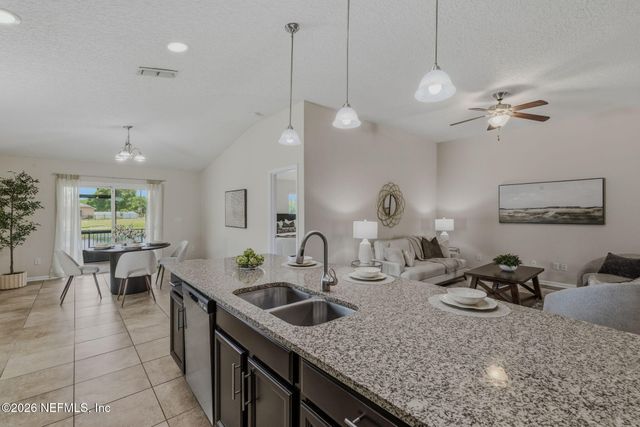 3971 WHITE PELICAN Way, Middleburg, FL 32068