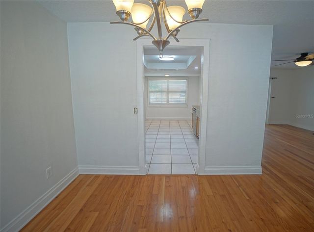 5301 CARROLLWOOD MEADOWS DRIVE, Tampa, FL 33625