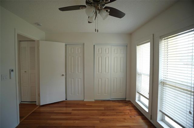 5301 CARROLLWOOD MEADOWS DRIVE, Tampa, FL 33625