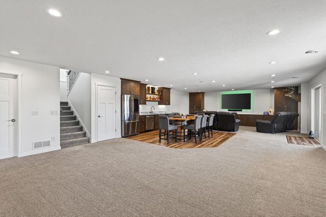 2046 162nd Avenue NE, Andover, MN 55304