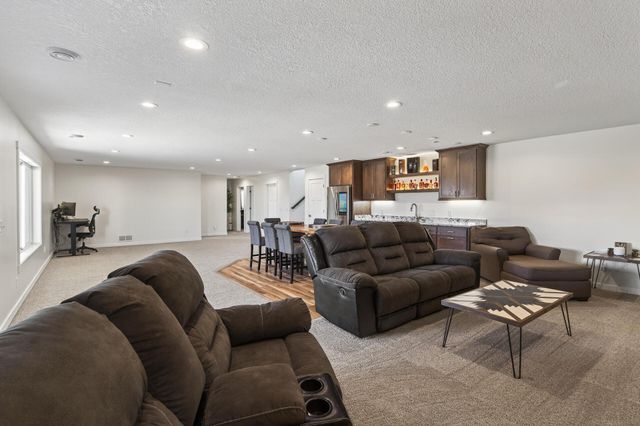 2046 162nd Avenue NE, Andover, MN 55304