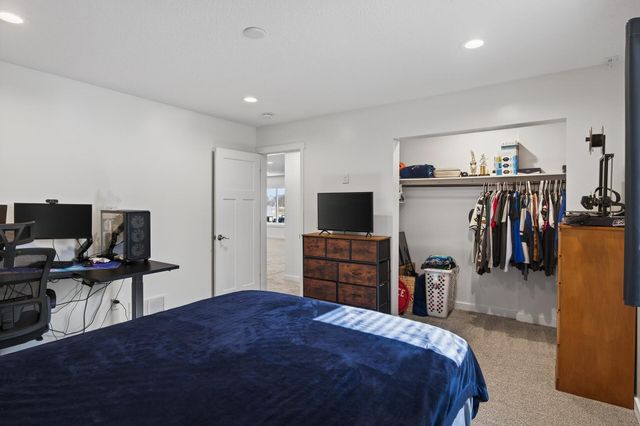 2046 162nd Avenue NE, Andover, MN 55304