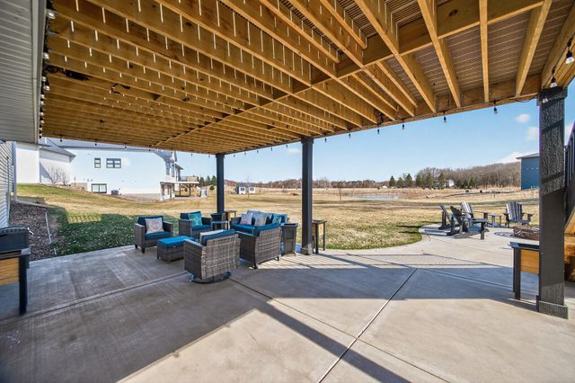 2046 162nd Avenue NE, Andover, MN 55304