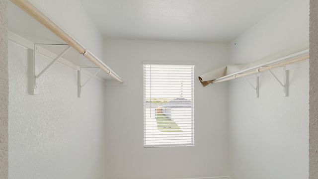 148 Schuenemann WAY, Uhland, TX 78640