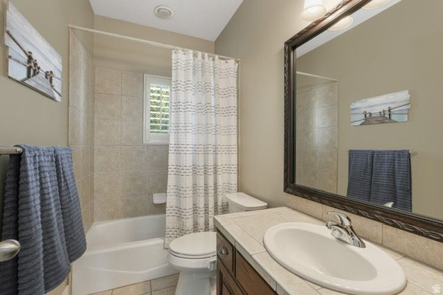 59 S SHADOW BREEZE RD, Kaysville, UT 84037