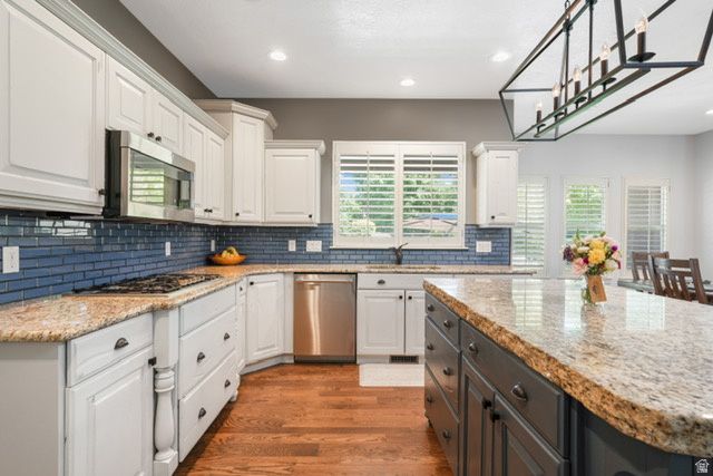 59 S SHADOW BREEZE RD, Kaysville, UT 84037