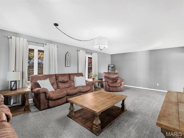 705 S Mansion Street, Sullivan, MO 63080