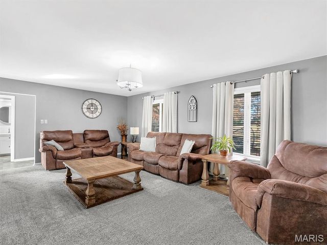 705 S Mansion Street, Sullivan, MO 63080