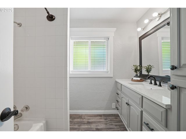1812 I St, Washougal, WA 98671