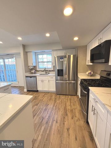 7800 WINONA CT, Annandale, VA 22003