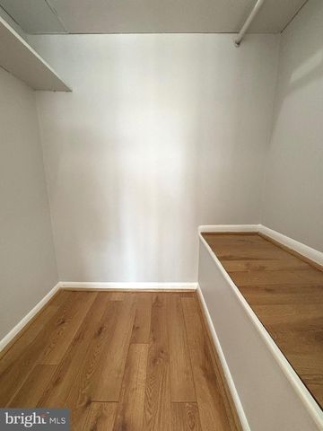 7800 WINONA CT, Annandale, VA 22003