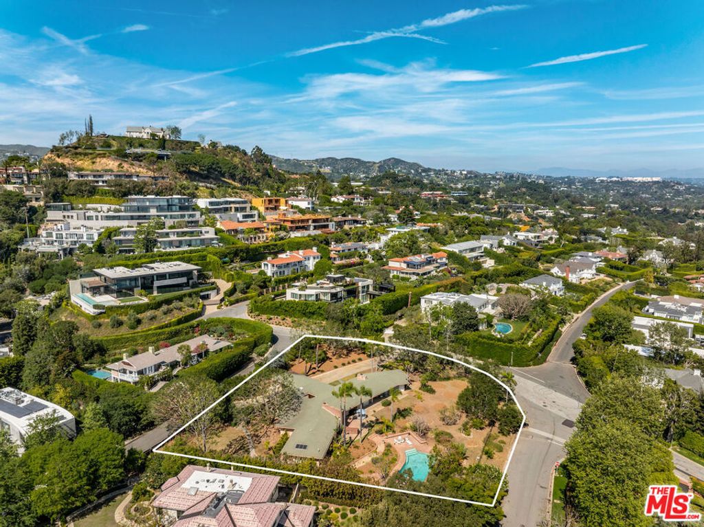1601 Capri Drive, Pacific Palisades, CA 90272 — exterior