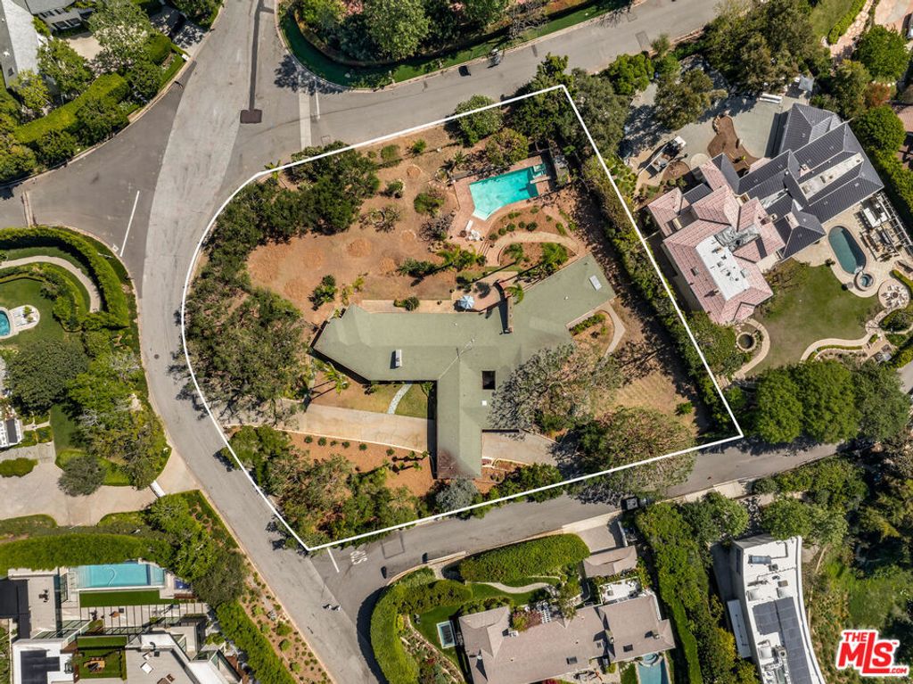 1601 Capri Drive, Pacific Palisades, CA 90272 — photo 2