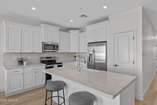 16714 E ALMONT Drive 3, Fountain Hills, AZ 85268