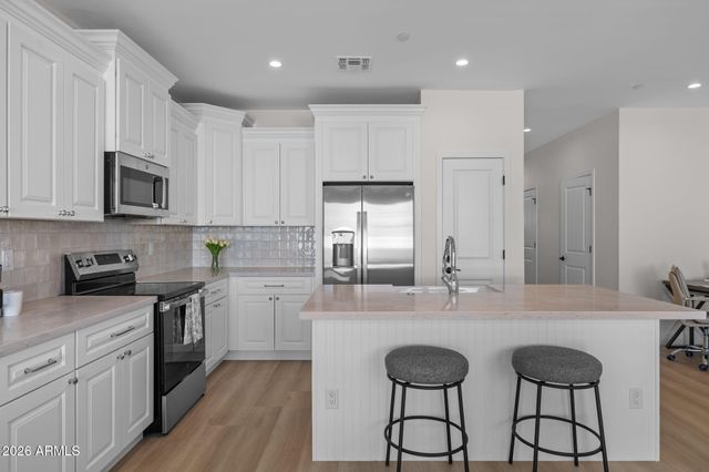 16714 E ALMONT Drive 3, Fountain Hills, AZ 85268