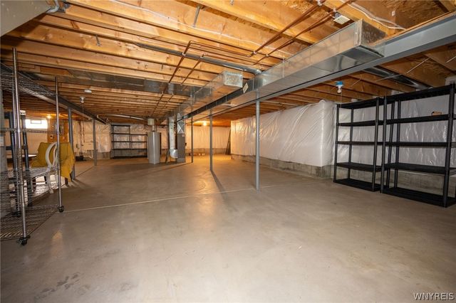 9 Alexander Parkway, Pendleton, NY 14120